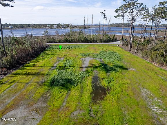3rd image of 204 Leeward Lane