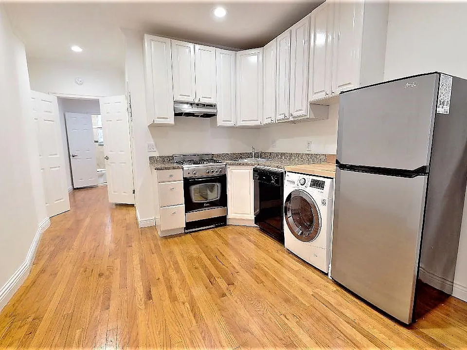 84 Bradhurst Ave #1BL