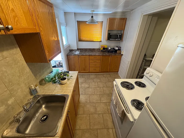 125 King St E — Photo 16