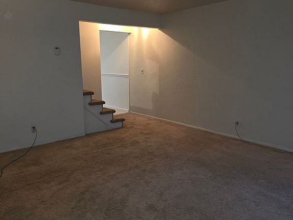 5th image of 6051 Glenway Dr