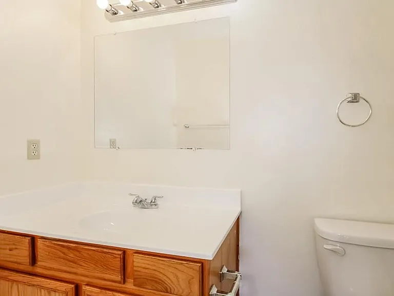 5707 N 67th Dr — Photo 1