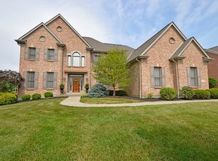 4105 Village Ridge Dr, Mason, OH 45040