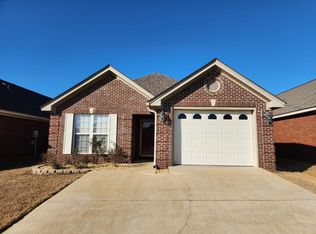 119 Turtle Dr, Elmore, AL 36025