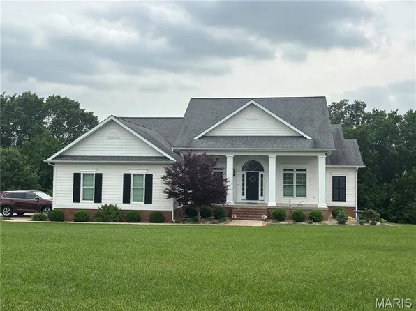 150 Quarterback Rdg S, Jackson, MO 63755