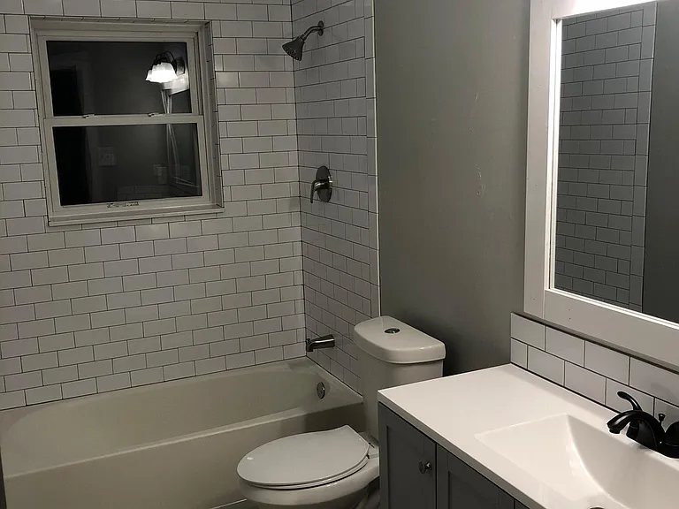 120 E Lincoln St — Photo 12
