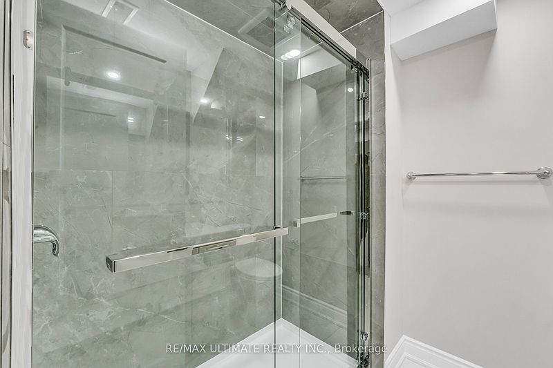 Brampton House for rent - 3 Bedrooms — photo 20