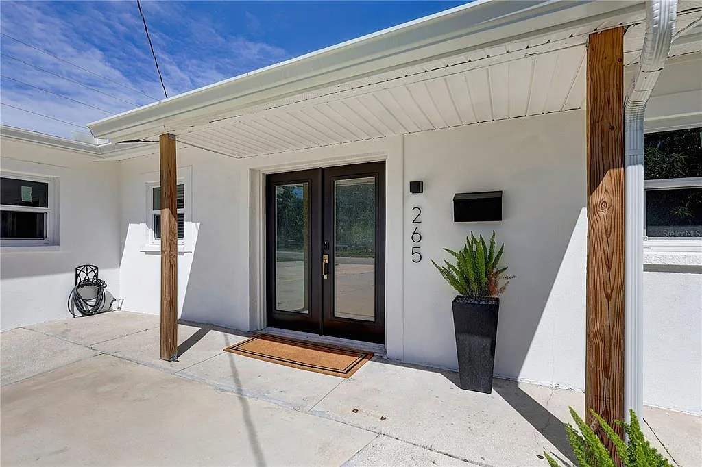 3 bed, 2.0 bath, 1536 sqft, $4,750 — Photo 3