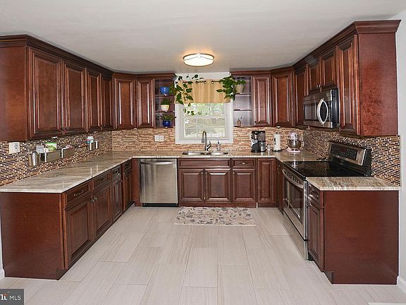 5th image of 4117 Mount Echo Ln