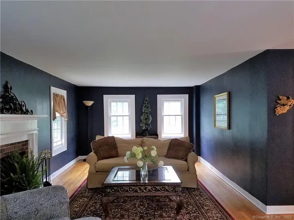 111 North St, Middlebury, CT 06762