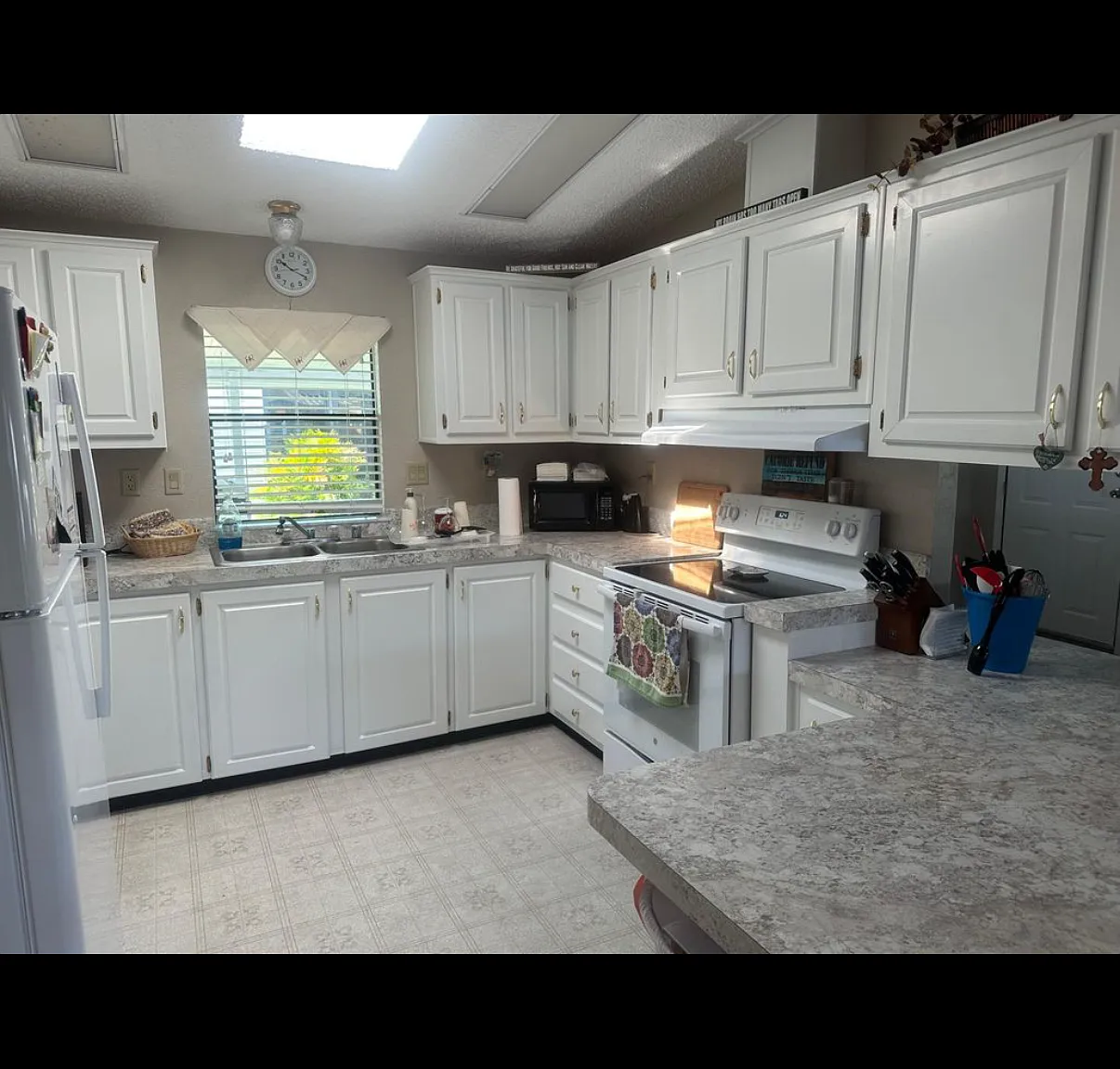 2 bed, 1348 sqft, $2,500 — Photo 3