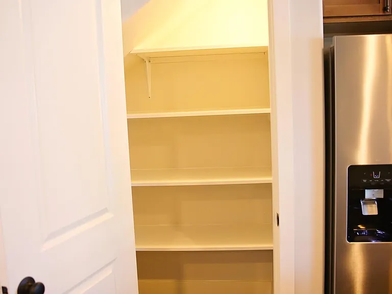 205 S Western Ave #1 — Photo 5