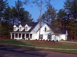 235 Willow Dell Dr, Senoia, GA 30276