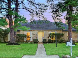 12119 De Forrest St, Houston, TX 77066