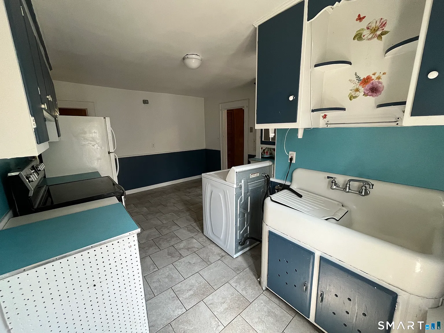 2 bed, 1.0 bath, 975 sqft, $1,700 — Photo 4