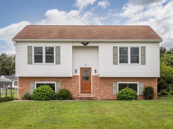 37 Auburn Dr, Grottoes, VA 24441