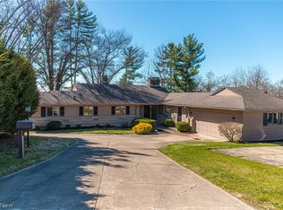 985 Severn Dr, Coshocton, OH 43812