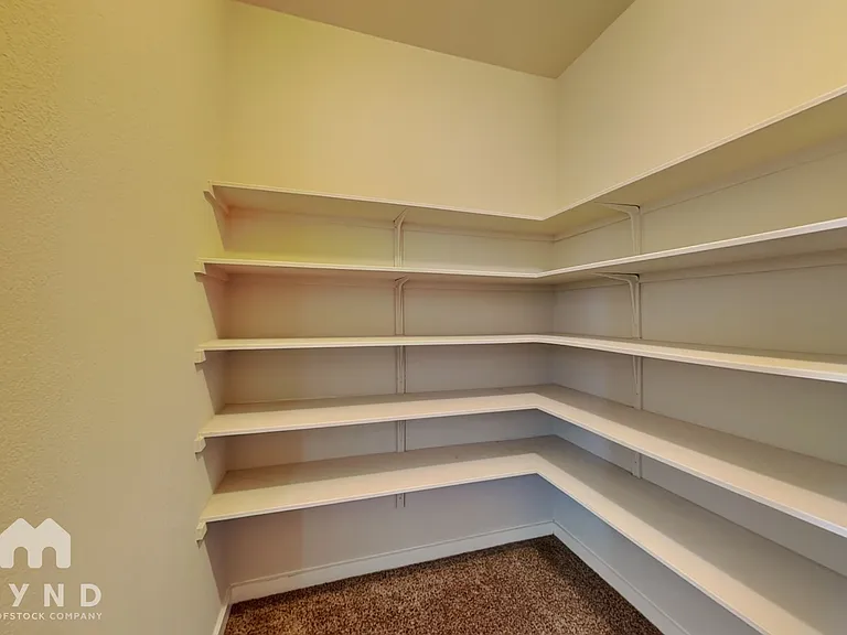 16304 Travesia Way — Photo 17