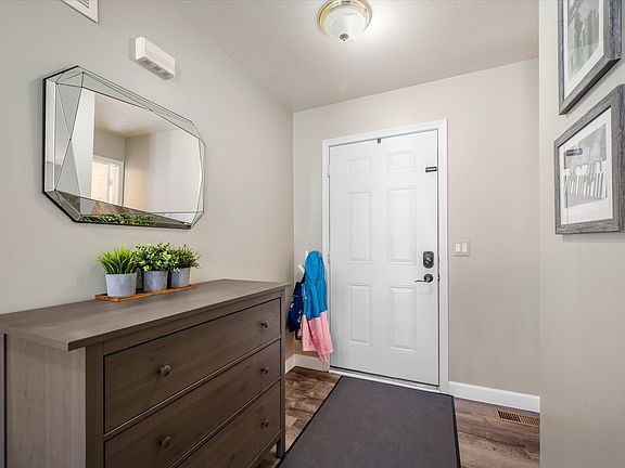 3rd image of 8649 Magnolia Way