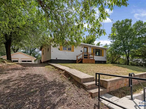 535 Battle Mountain Ave, Hot Springs, SD 57747