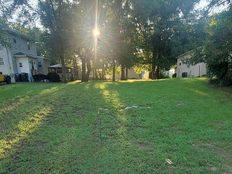 1st image of 706 34th Pl
