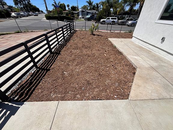 3rd image of 803-5 N Citrus Ave #805