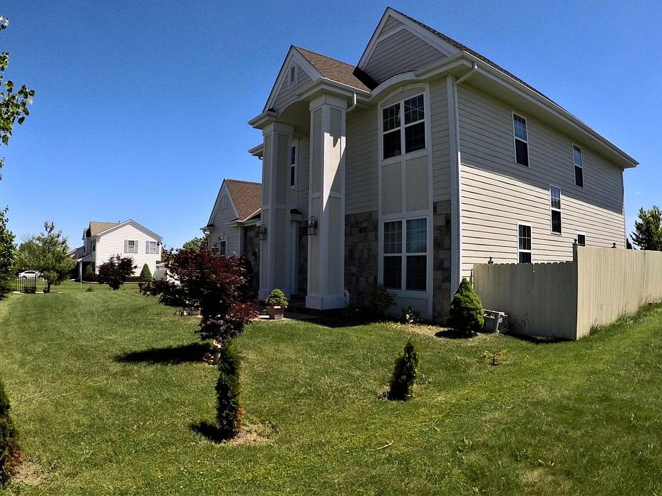 1st image of 8325 S Benjamin Dr
