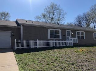 1601 E Fairlawn Dr, Urbana, IL 61802