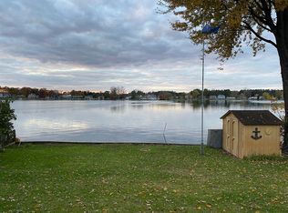 14278 Westman Dr, Fenton, MI