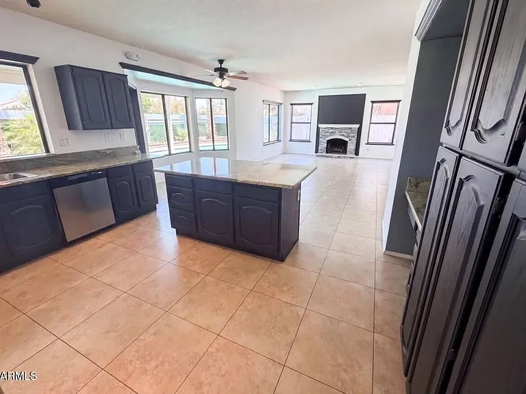 3810 N Wintergreen Way — Photo 3