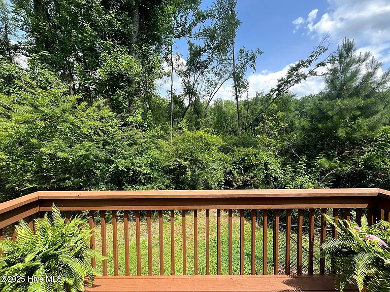 162 Midway Rd — Photo 37
