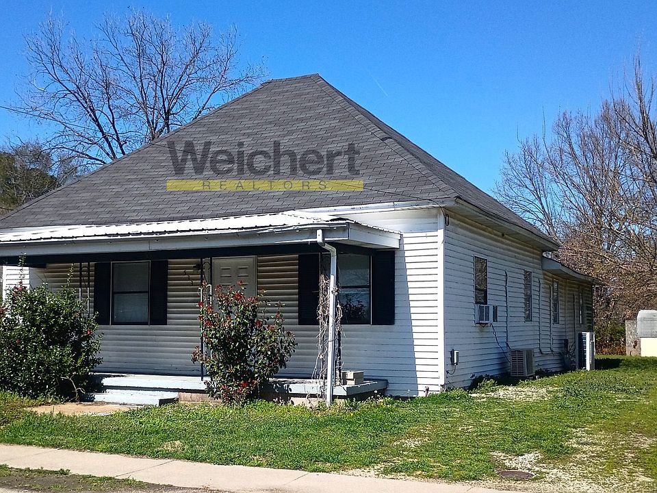 1st image of 533 E Lake St