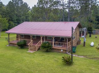 5480 Douglas Ferry Rd, Caryville, FL 32427