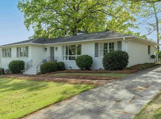 1212 Wickford Rd, Vestavia Hills, AL 35216