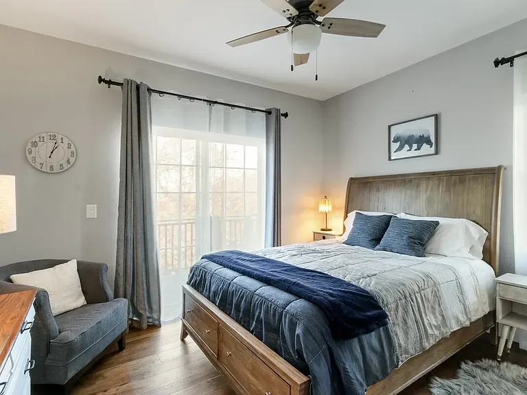 1175 La Salle Ct — Photo 3