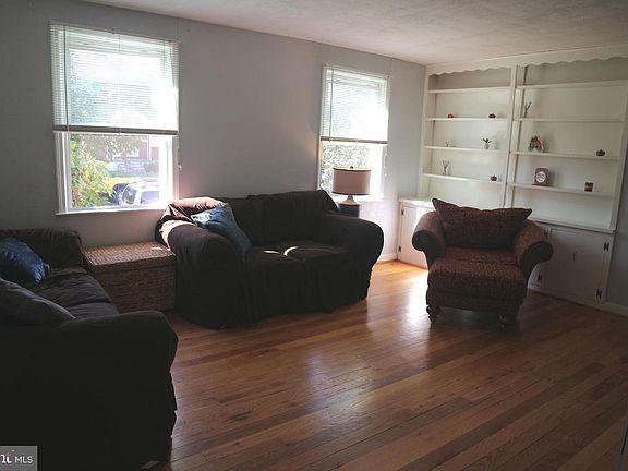 5th image of 154 Birch Ave