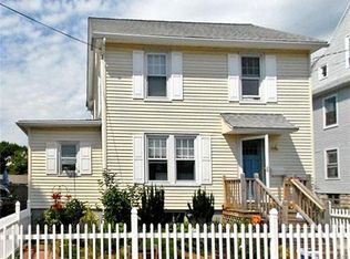 87 Bennett St, Bridgeport, CT 06605