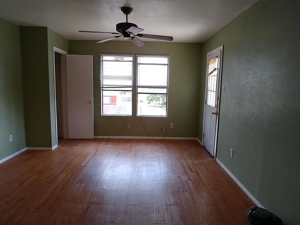 1st image of 8202 Riverstone Dr