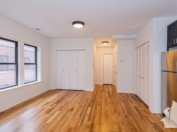 4th image of 2201 W Eastwood Ave #3NW