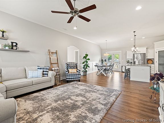 4th image of 7205 Sunnybrook Court