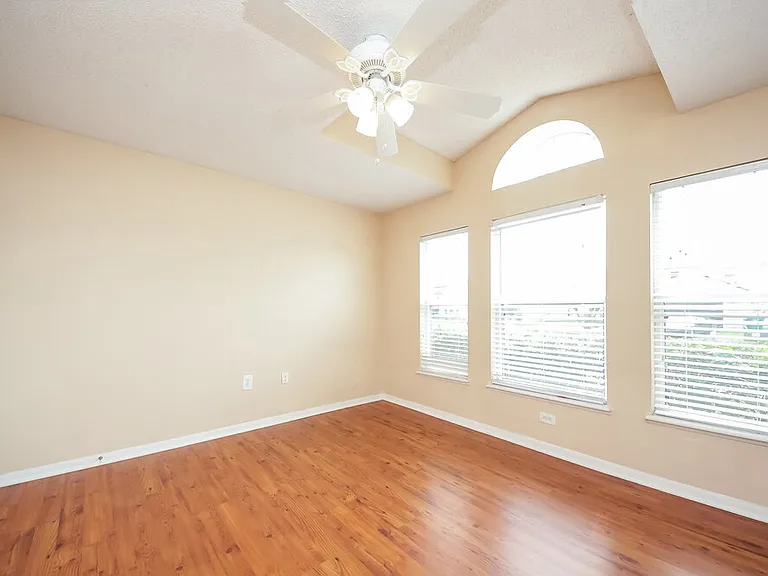 3257 Hunters Chase Loop — Photo 9