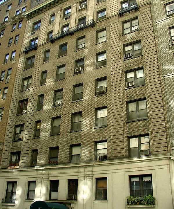 1st image of 152 W 58th St APT 4C