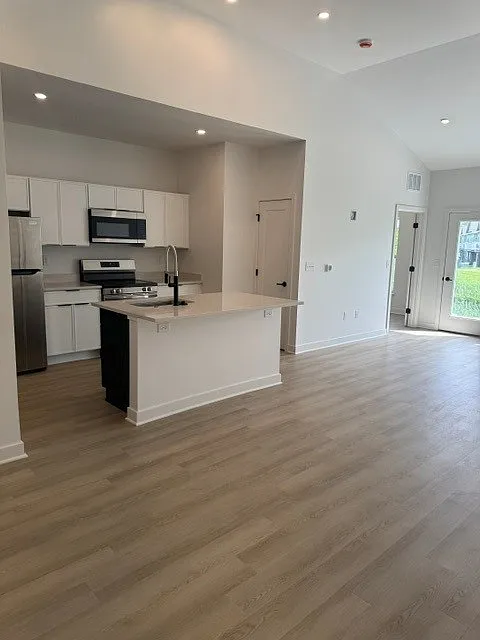 2 bed, 2.0 bath, 1165 sqft, $2,495 — Photo 4