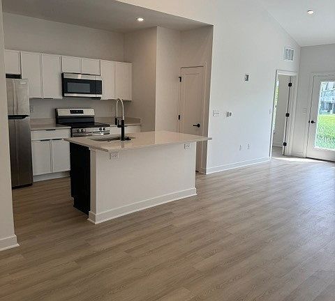 4th image of 69 Erie Ridge Dr