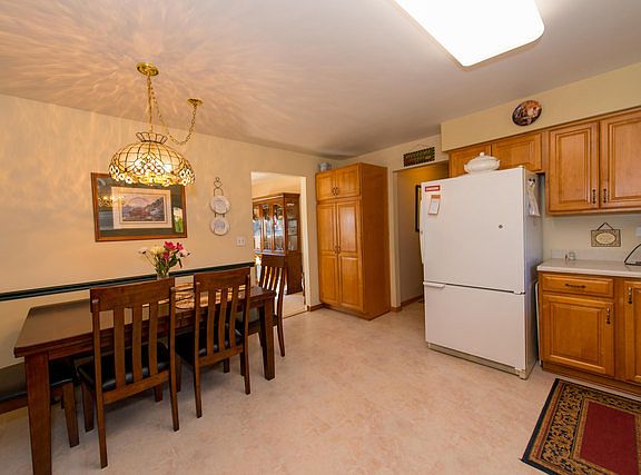 5th image of 1233 Thornwood Dr
