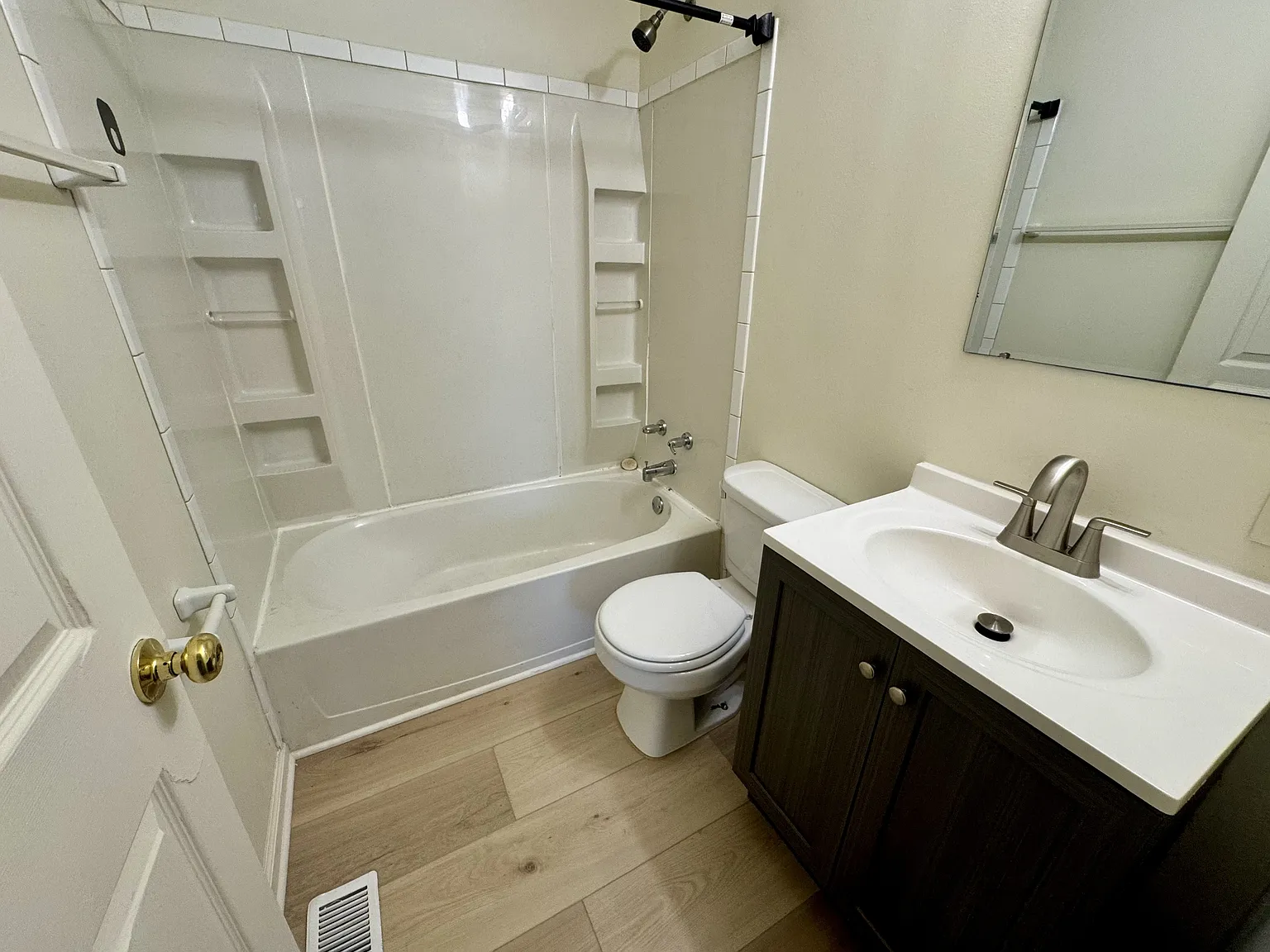 708 Maumee Drive - 1 — Photo 2