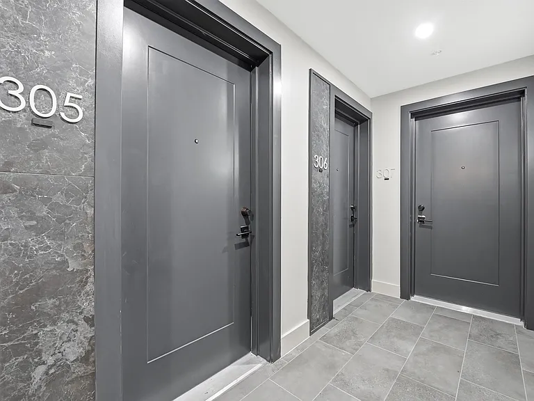 337 Johnston Ave #305 — Photo 18