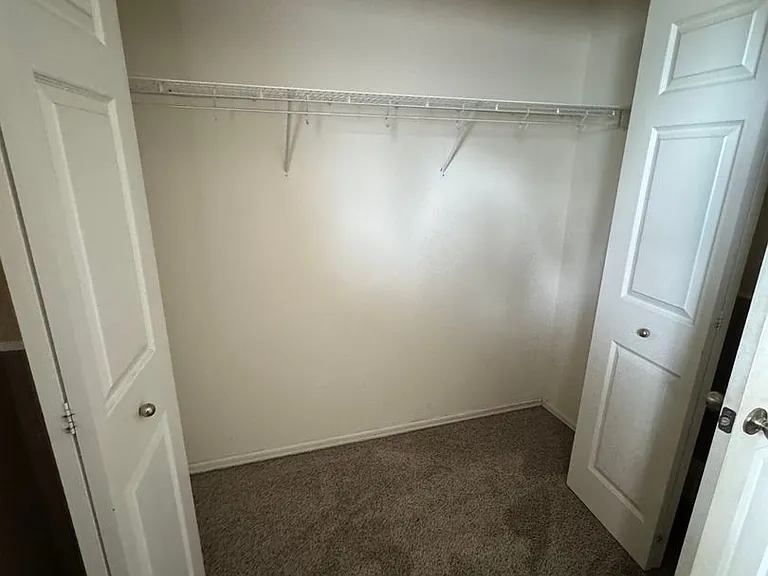 2702 Hawk Dr — Photo 5