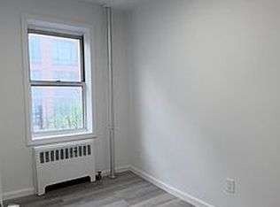 182 A Ave #5A, New York, NY 10009