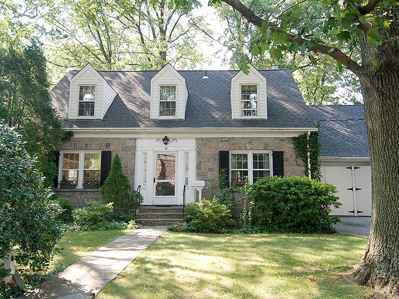 Resort Living in Larchmont