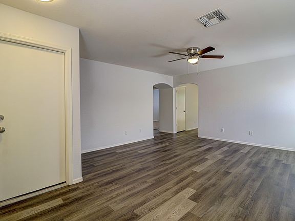 4th image of 11802 W Paradise Dr
